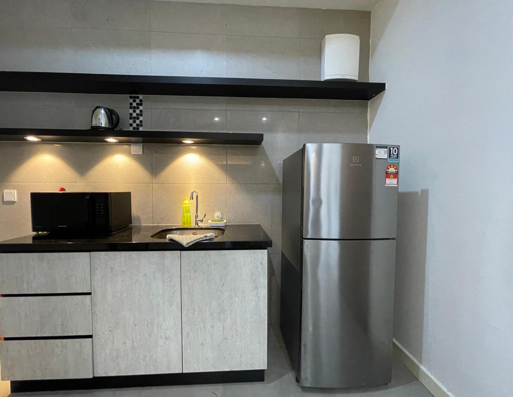 Malacca Imperio Residence With Private Bathtub By Lets Stay מראה חיצוני תמונה